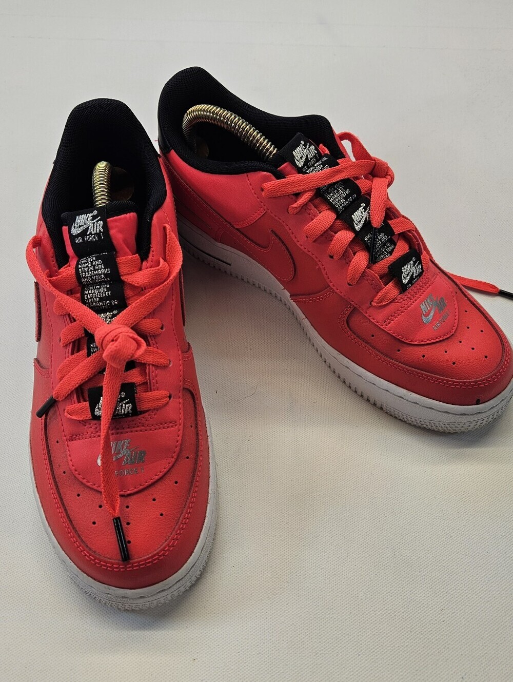 NIKE AIR FORCE 1 LV8 3 "LASER CRIMSON" (GS) (CJ4092 600) Size 6.5 Y